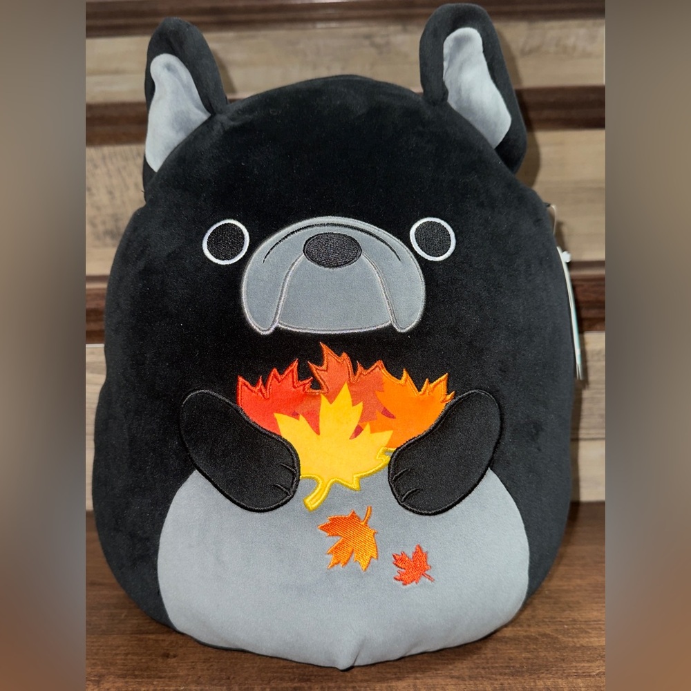 Cute 🥰 12” Rhett the French Bulldog (Dog) with Autumn Leaves 🍁 🍁  - New